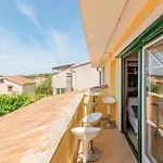 Apartament 3 Bedroom Nice Apartment In Zdrelac Ždrelac