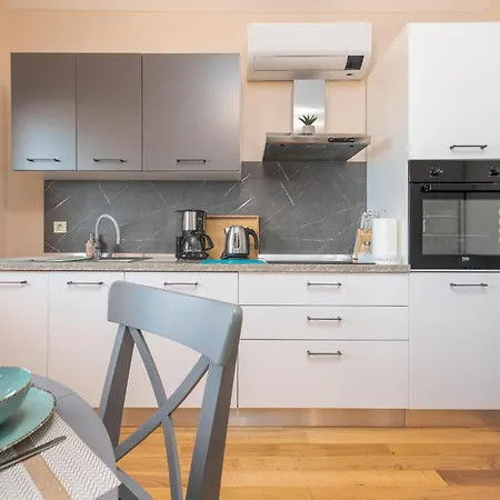 3 Bedroom Lovely In * Ždrelac