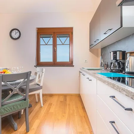 3 Bedroom Lovely In