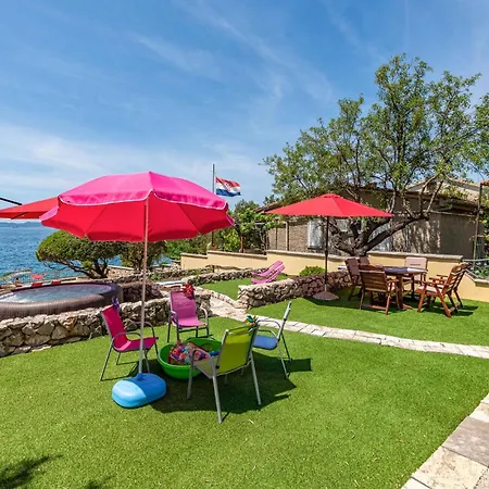 Διαμέρισμα 3 Bedroom Lovely In