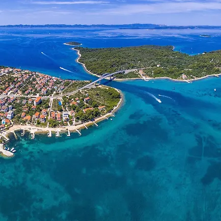 3 Bedroom Lovely In Διαμέρισμα *