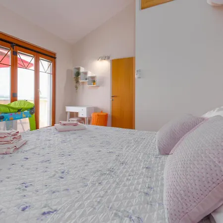 Apartment Cozy In With Jacuzzi *